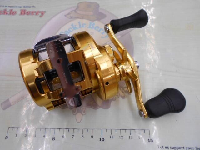 Shimano 18 Calcutta Conquest 400 Right Handle 6.2:1 Baitcast Reel F/S from Japan