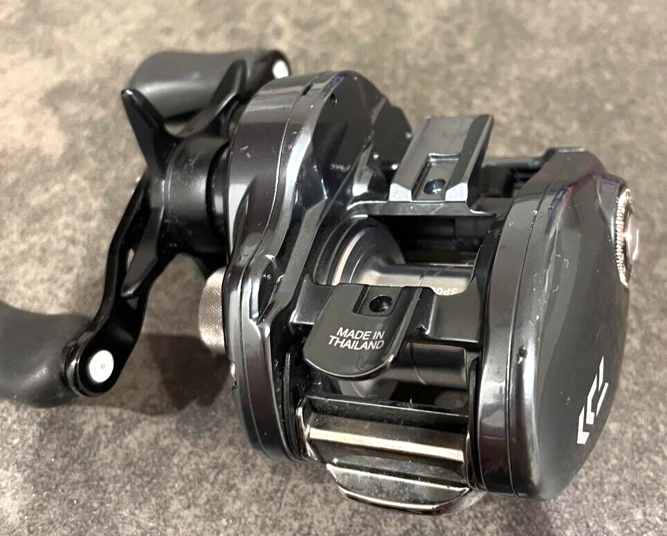 Daiwa TATULA SV TW 7.3R Used From Japan