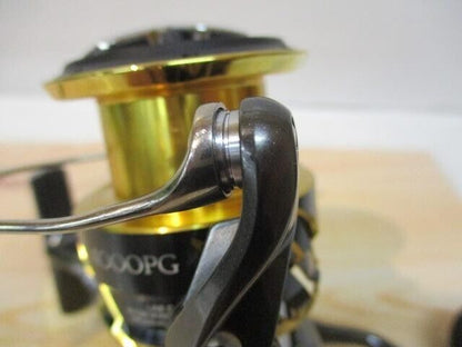 Shimano 20 TWIN POWER 4000PG Spinning Reel Gear Ratio 4.4:1 260g F/S from Japan