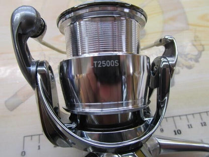 Daiwa 22 EXIST LT2500S Spinning Reel Gear Ratio 5.1:1 Weight 160g F/S from Japan