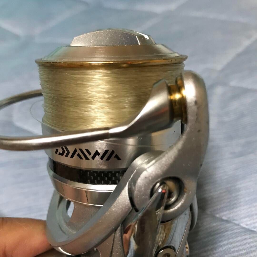 Daiwa CALDIA 2508 Spinning Reel Gear Ratio 4.8:1 Weight 230g F/S from Japan