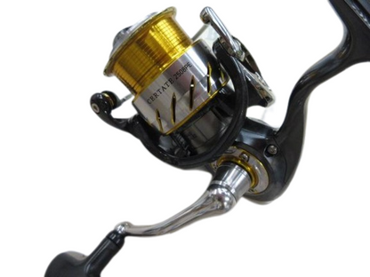 Daiwa 13 Certate 2508PE 4.8:1 Spinning Fishing Reel Free Shipping from Japan