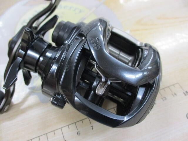 Daiwa 20 TATULA SV TW 103H Right Handle Baitcast Reel Gear 6.3 F/S from Japan