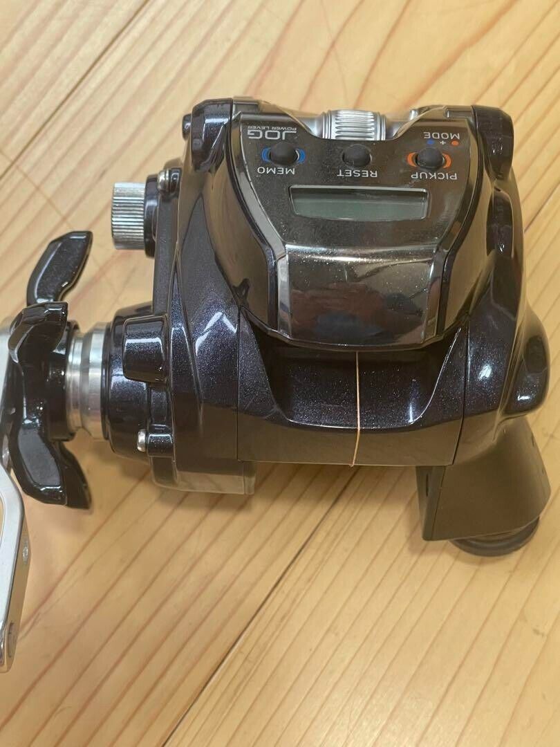 Daiwa LEOBRITZ 200J Electric Reel Right Handle 479g Gear Rate 5.3:1 F/S from JP
