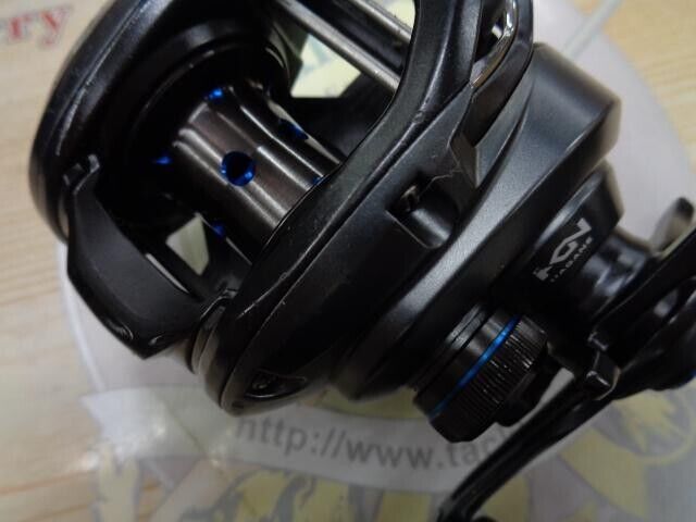 Shimano SLX MGL 70 XG R-H Baitcasting Reel Gear Ratio 8.2:1 201g F/S from Japan