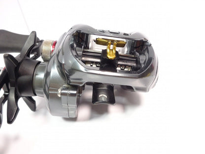 Daiwa 17 TATULA SV TW 7.3R Bait Casting Reel 200g Right Handle F/S from Japan