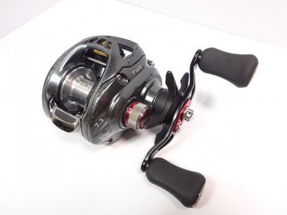 Daiwa 17 TATULA SV TW 7.3R Bait Casting Reel 200g Right Handle F/S from Japan