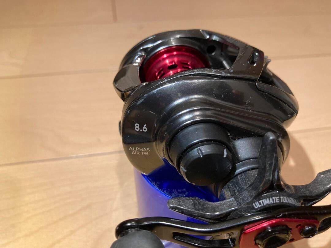 Daiwa 20 ALPHAS AIR TW 8.6R Right Baitcast Reel Gear Ratio 8.6:1 F/S from Japan