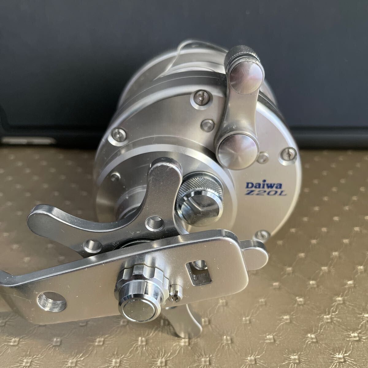 Daiwa SALTIGA Z 20L Baitcast Reel Left Handed Gear Ratio 5.4:1 F/S fro