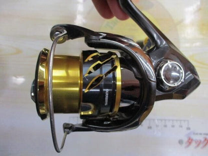 Shimano 20 TWIN POWER 2500SHG Spinning Reel 210g Gear Ratio 6.0:1 F/S from Japan