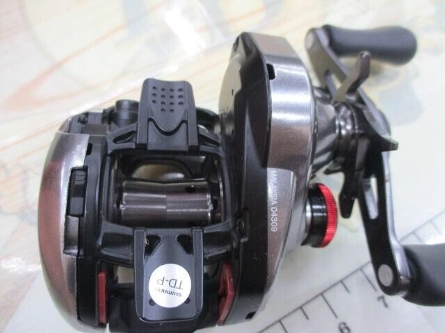 Shimano 21 SCORPION DC 151HG 7.4:1 Left Handle Baitcasting Reel F/S from Japan