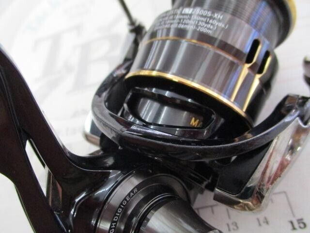 Daiwa 19 BALLISTIC LT2500S-XH Spinning Reel 170g Gear Ratio 6.2:1 F/S from Japan