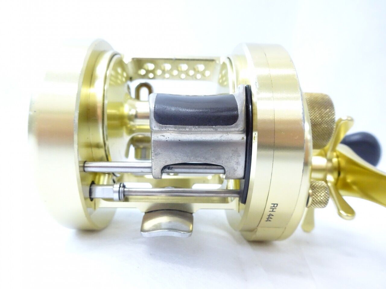 Shimano 01 CALCUTTA CONQUEST 400 Right Handle Bait Casting Reel F/S from Japan