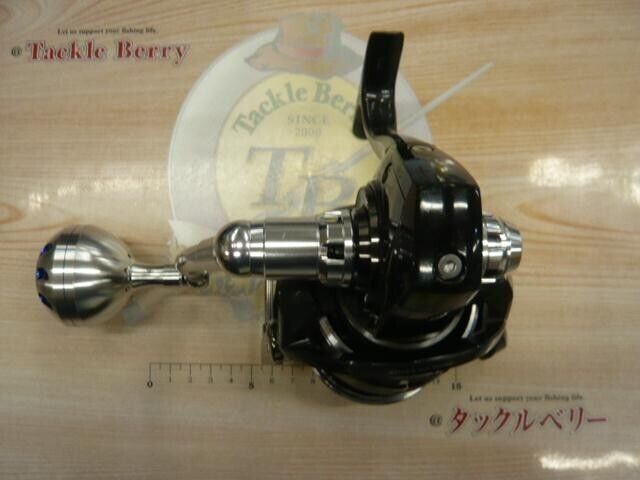 Daiwa 16 CATALINA 5000 Spinning Reel Gear Ratio 4.9:1 Weight 605g F/S from JP