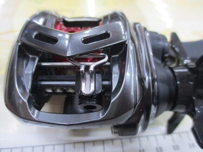 DAIWA 20 Alphas AIR TW 8.6L Baitcast Reel Left Hand Gear Ratio 8.6:1 F/S from JP