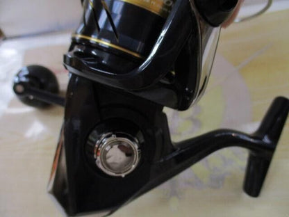 Shimano 21 SPHEROS SW 8000PG Spinning Reel 670g Gear Ratio 4.9:1 F/S from Japan