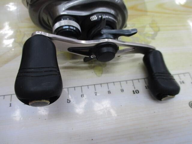 Shimano 15 METANIUM DC HG R-H Baitcast Reel 190g Gear Ratio 7.4:1 F/S from Japan