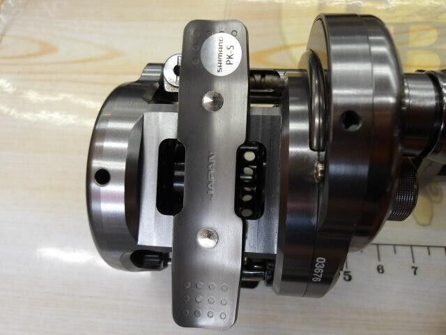 Shimano 17 Calcutta Conquest BFS HG-L Baitcasting Reel Free Shipping from Japan