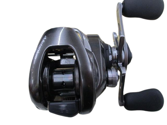 Shimano 23 METANIUM 100XG R-H Baitcasting Reel Gear Ratio 8.1:1 F/S from Japan