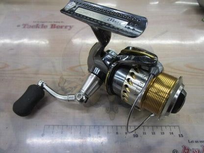 Shimano 04 STELLA 2500S Spinning Reel Gear Ratio 5.2:1 Weight 230g F/S from JPN