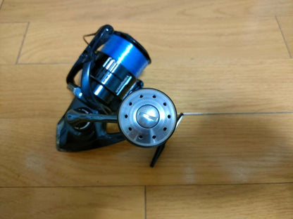 Shimano 19 VANQUISH C5000XG Spinning Reel 220g Gear Ratio 6.2:1 F/S from Japan