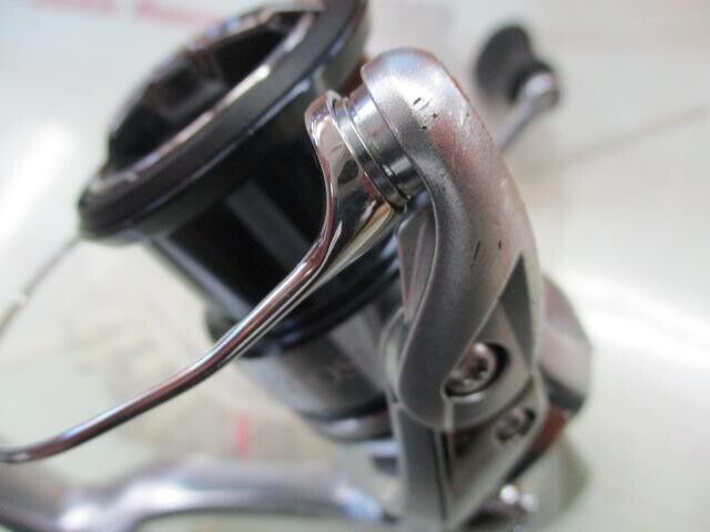 Shimano 19 STRADIC 2500SHG Spinning Reel Gear Ratio 6.0:1 Weight 220g F/S Japan