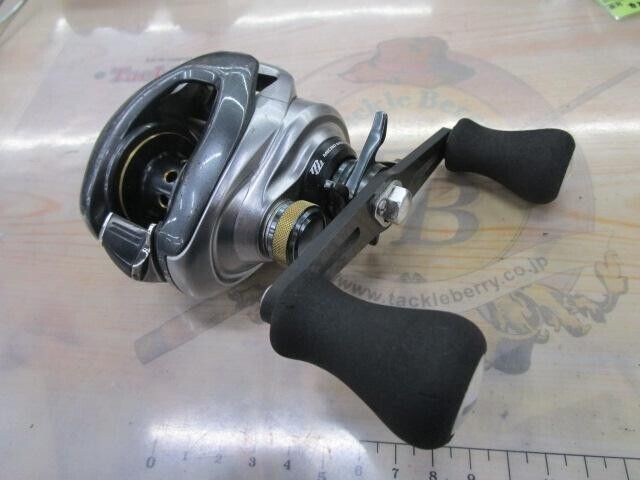 Shimano 13 METANIUM XG Right Hand Baitcast Reel Gear Ratio 8.5:1 F/S from Japan