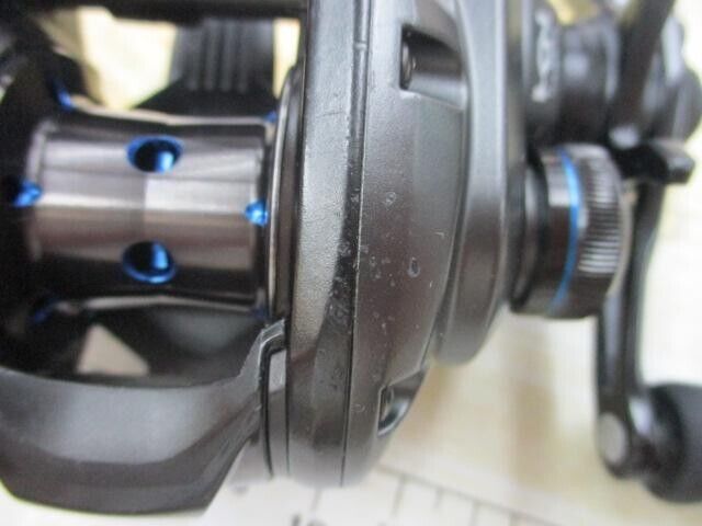 Shimano 19 SLX MGL 70 RIGHT Baitcast Reel 190g Gear Ratio 6.3:1 F/S from Japan