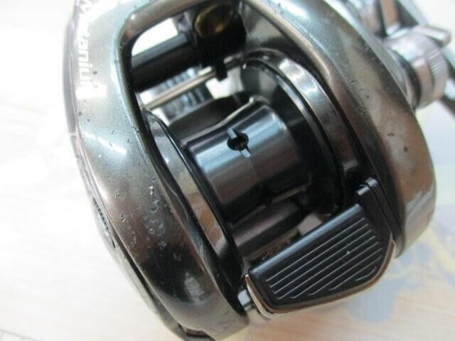 Shimano 20 METANIUM XG R-H Baitcasting Reel Gear Ratio 8.1:1 F/S from Japan