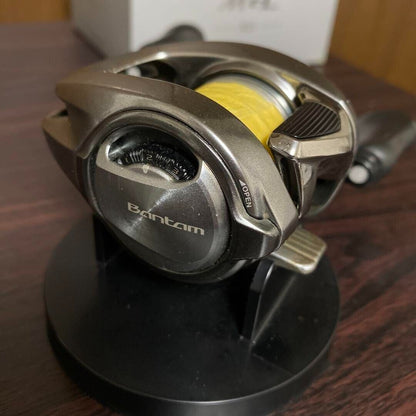 Shimano 18 BANTAM MGL XG R-H Baitcasting Reel Gear Ratio 8.1:1 F/S from Japan