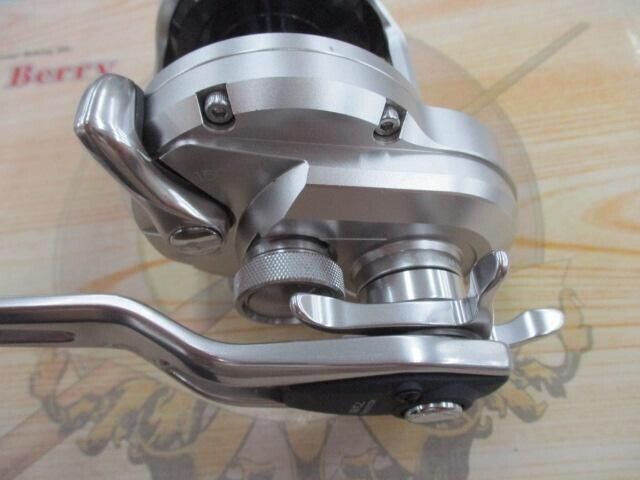 Shimano 17 OCEA JIGGER 1500PG Baitcast Reel Right Hand Gear 5.1:1 F/S from Japan