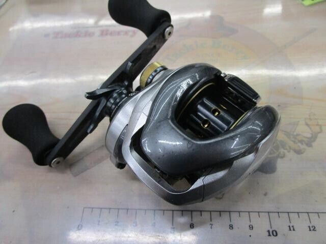 Shimano 13 METANIUM XG Right Hand Baitcast Reel Gear Ratio 8.5:1 F/S from Japan