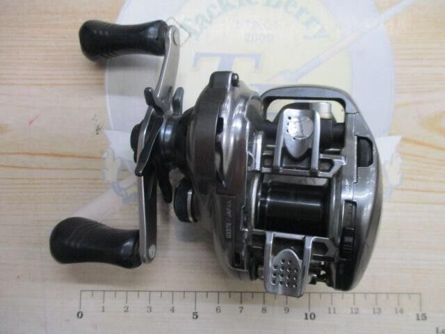 Shimano 15 METANIUM DC Right Handle Baitcast Reel Gear Ratio 6.2:1 F/S from JP