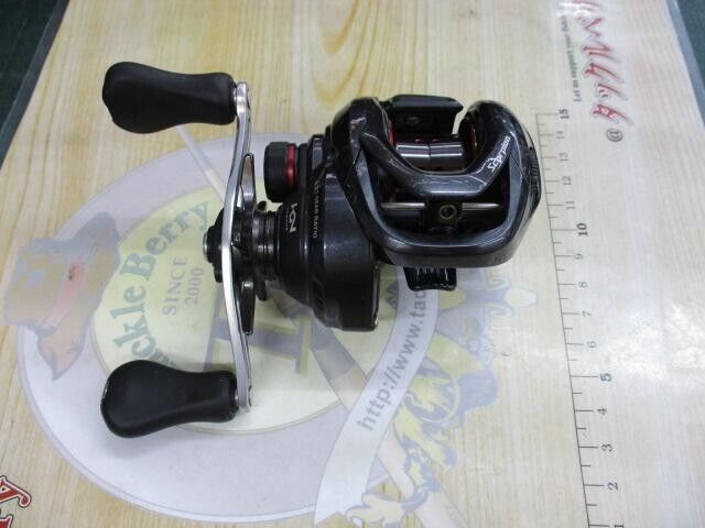 Shimano 16 Scorpion 70 Right Handed Baitcasting Reel Free Shipping from Japan