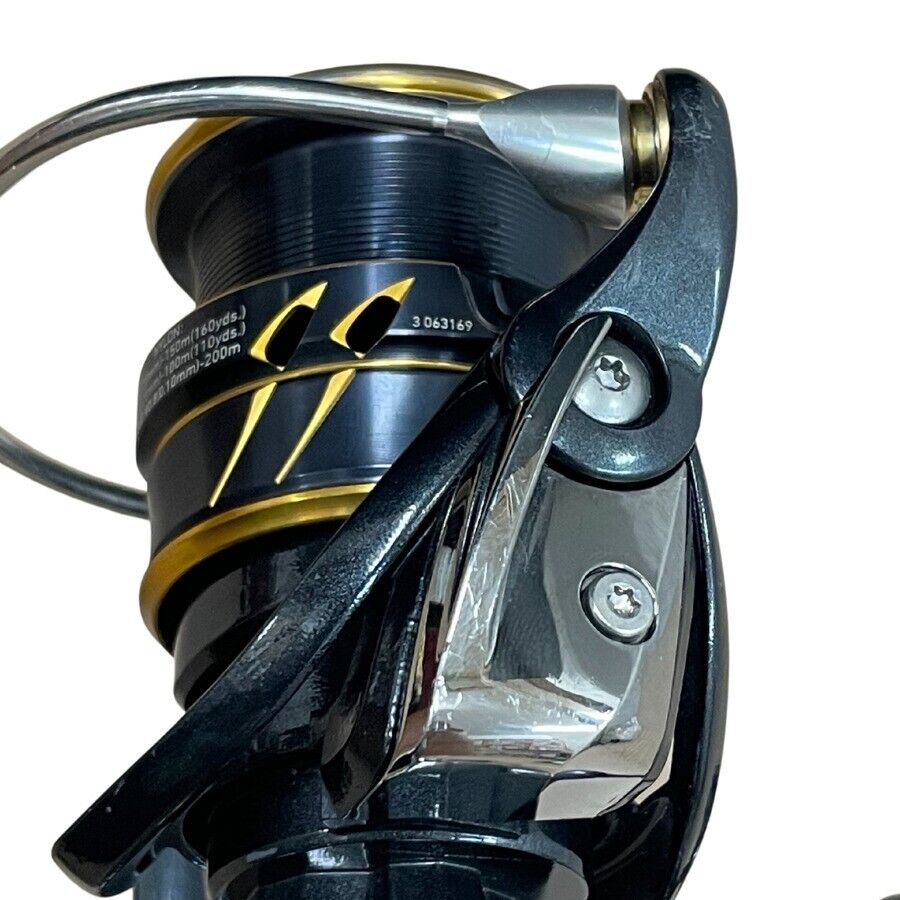 Daiwa 21 CALDIA LT2500 Spinning Reel Gear Ratio 5.2:1 Weight 195g F/S from Japan