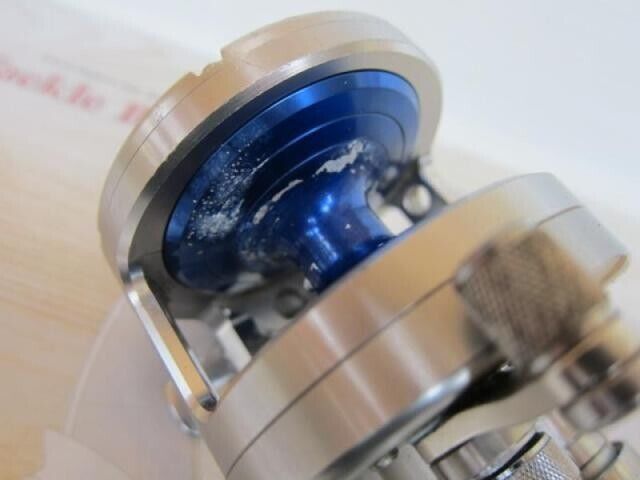 Daiwa SALTIGA Z20 Baitcast Reel RH Gear Ratio 5.4:1 Weight 440g F/S from Japan