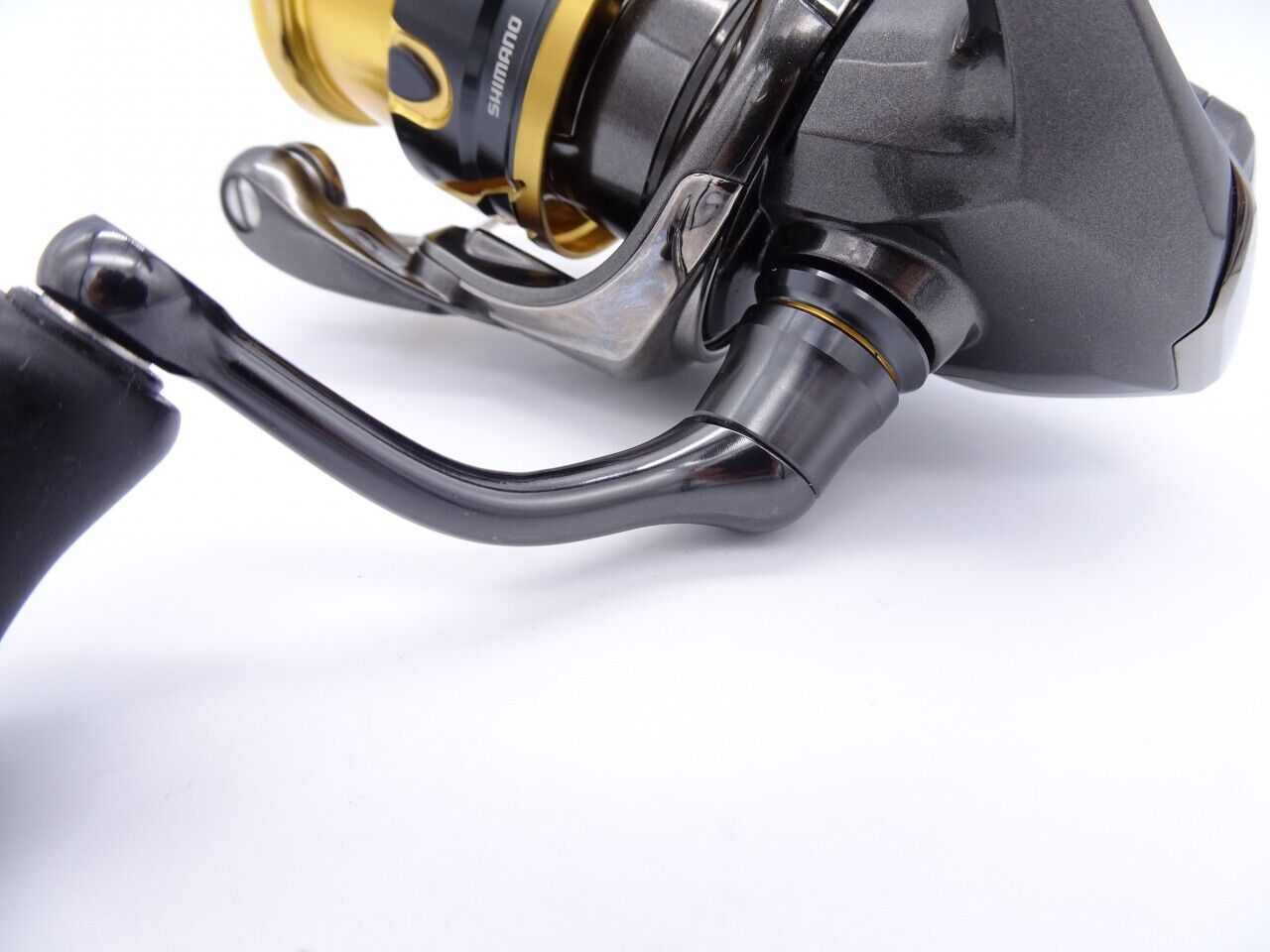 Shimano 20 TWIN POWER C2000SHG Spinning Reel Gear Ratio 6.1:1 F/S from Japan