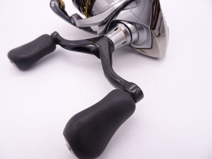 Shimano 16 VANQUISH C3000SDH Spinning Fishing Reel Gear 5.3:1 F/S from Japan