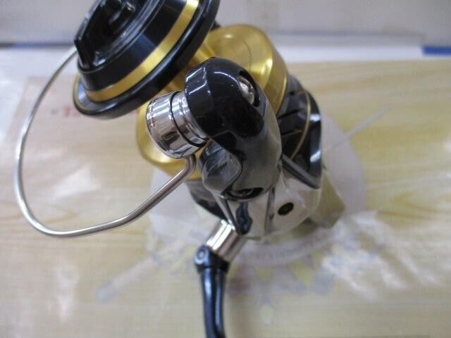 Shimano 21 SPHEROS SW 8000PG Spinning Reel 670g Gear Ratio 4.9:1 F/S from Japan