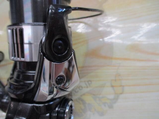 Shimano 23 VANQUISH 1000SSSPG Spinning Reel 140g Gear Ratio 4.4:1 F/S from Japan