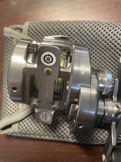 Shimano 20 CALCUTTA CONQUEST DC 200HG R-H Baitcast Reel Gear 6.2:1 F/S from JP