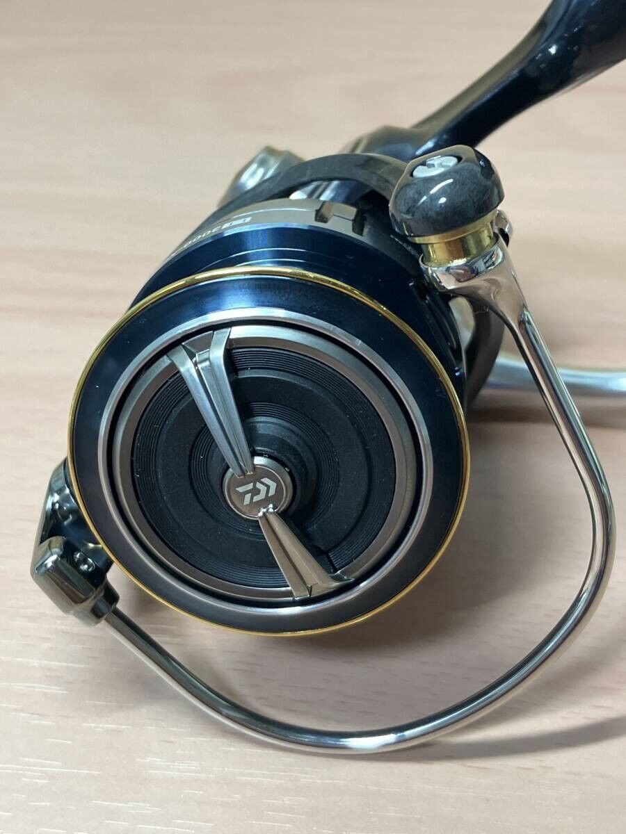 Daiwa 19 CERTATE LT3000-XH Spinning Reel Gear Ratio 6.2:1 225g F/S from Japan