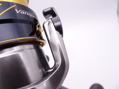 Shimano 16 VANQUISH C3000SDH Spinning Fishing Reel Gear 5.3:1 F/S from Japan