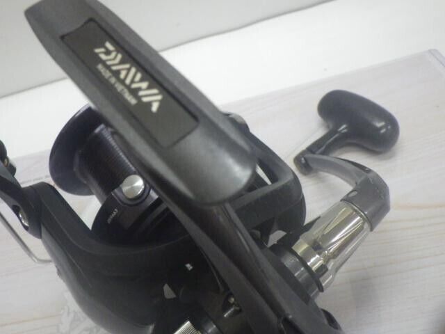 Daiwa 17 CROSSCAST 5500 Surf Casting Reel Gear 4.1:1 Free Shipping from Japan