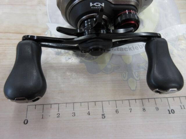 Shimano SCORPION BFS XG Baitcast Reel 165g Left Hand Gear 8.2:1 F/S from Japan