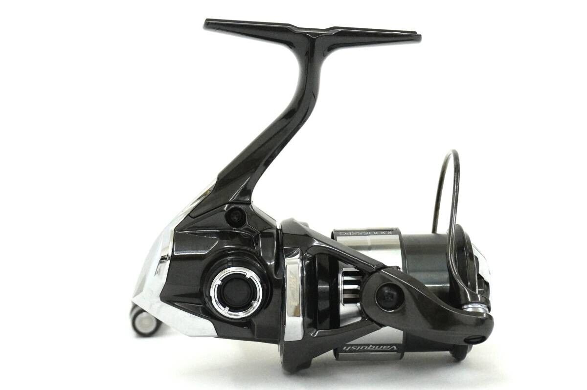 Shimano 23 VANQUISH 1000SSSPG Spinning Reel 140g Gear Ratio 4.4:1 F/S from Japan