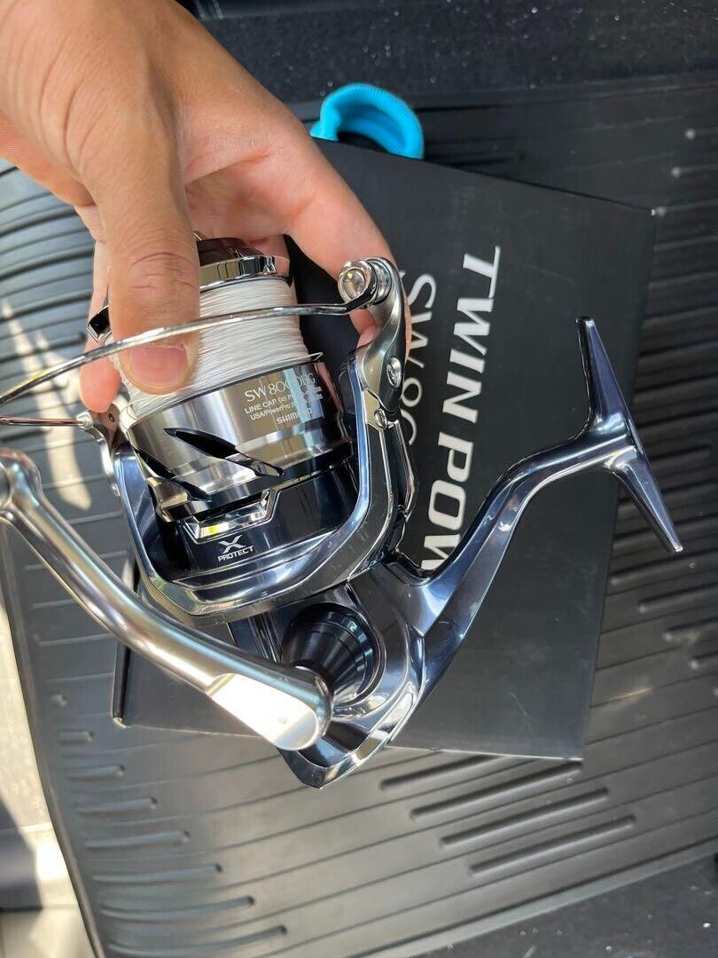 Shimano 21 TWIN POWER SW 8000HG Spinning Reel 615g Gear Ratio 5.6:1 F/S from JPN