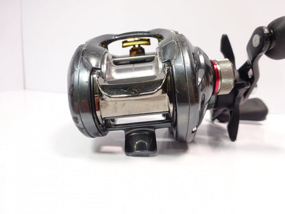 Daiwa 17 TATULA SV TW 7.3R Bait Casting Reel 200g Right Handle F/S from Japan