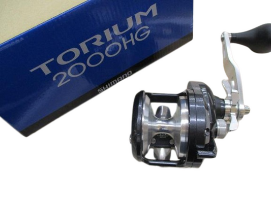 Shimano 20 TORIUM 2000HG R-H Baitcast Reel 555g Gear Ratio 6.2:1 F/S from Japan