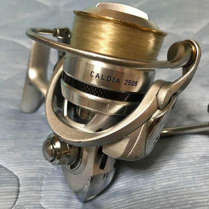 Daiwa CALDIA 2508 Spinning Reel Gear Ratio 4.8:1 Weight 230g F/S from Japan